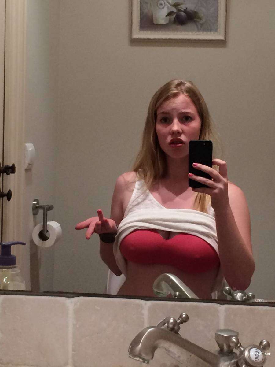 Hot Blonde with Massive Boobs: Uncensored Amateur Pic