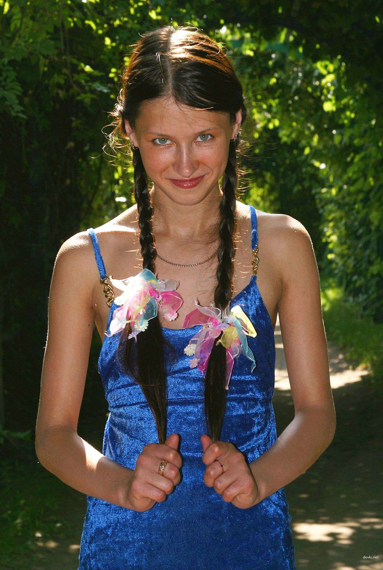 Explicit Skinny Girl Nude Amateur Photoshoot - Bold and Provocative