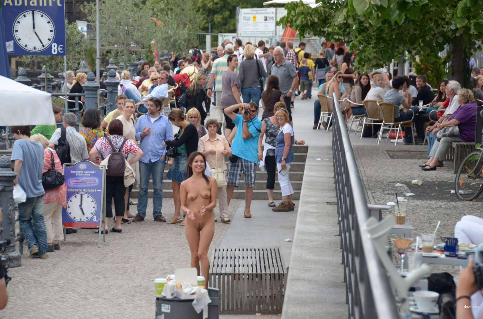 Asian Girl Nude in Public - Uncensored Amateur Street Walk with Explicit Photos