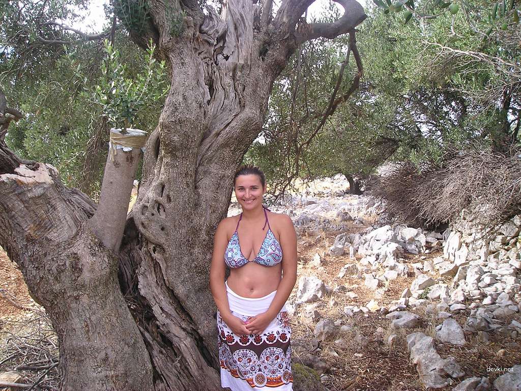 Steamy Amateur Beach Vacation Porn Pics Featuring Hot Girl