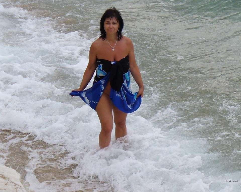 XXX Mature Woman Amateur Pics: Bold & Explicit Shots of Hot MILF