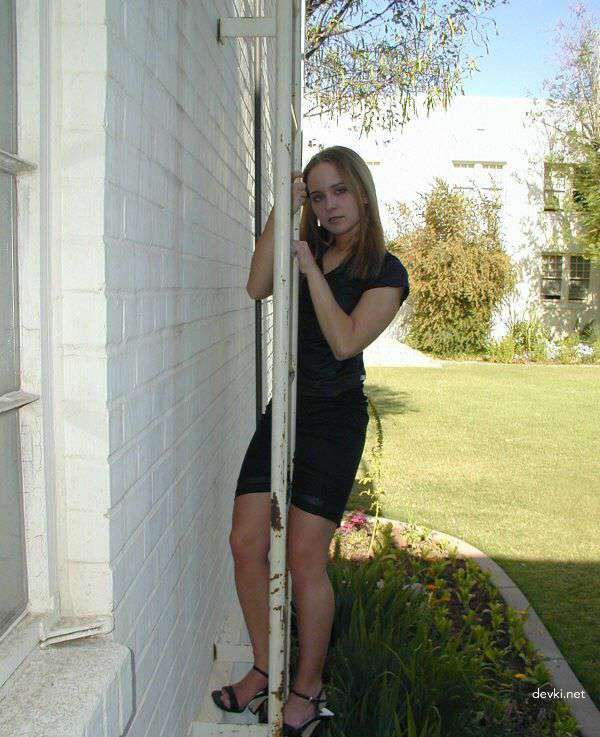 XXX Amateur Nude Pics: Explicit Naked Girl Photos - Personal English XXX
