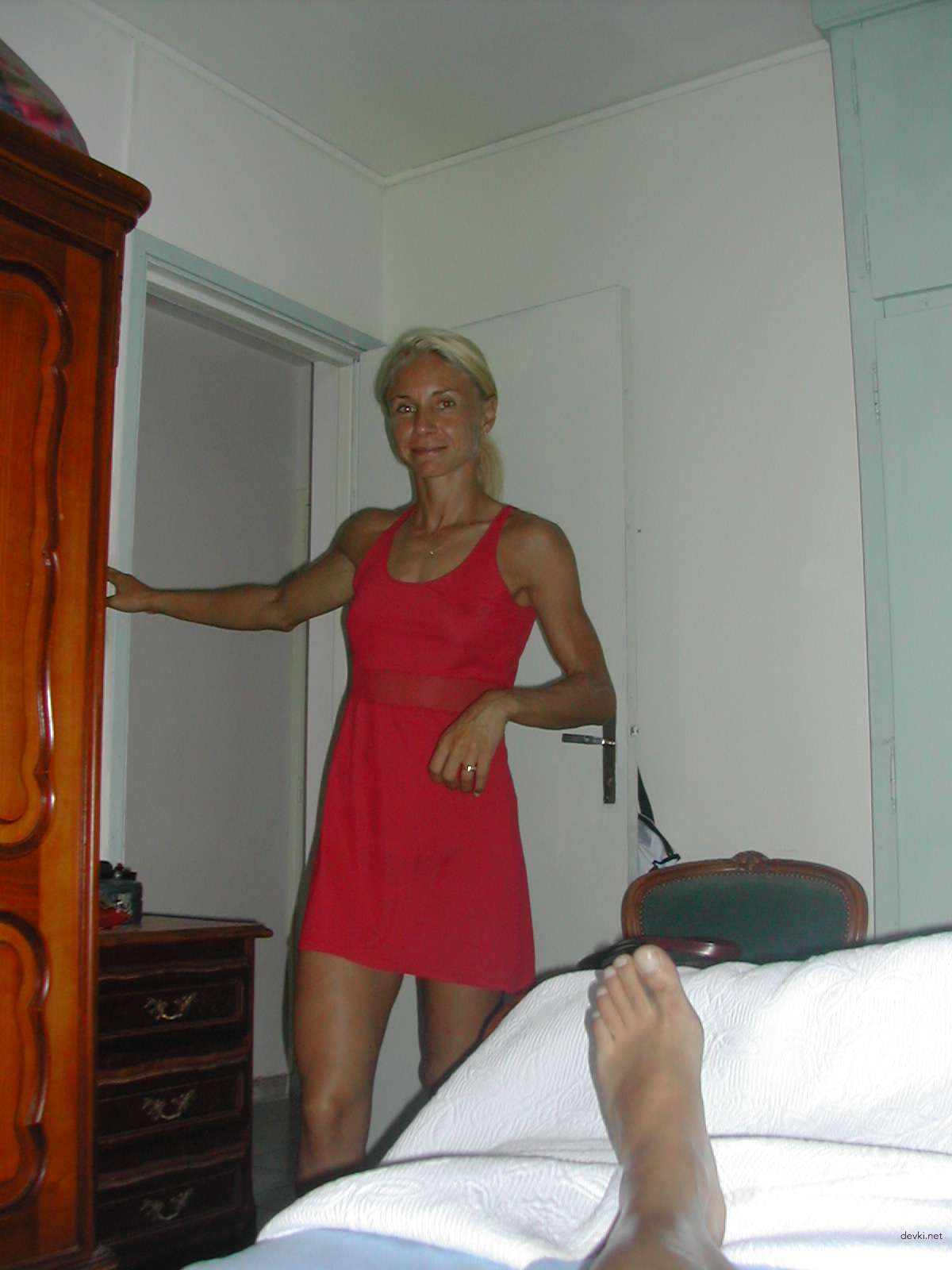 Sizzling Amateur Babe Bares All - Uncensored XXX Pics for Your Pleasure