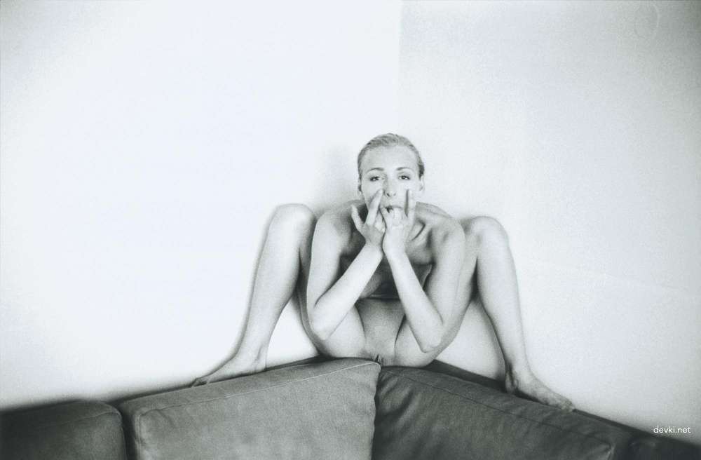 Hot Amateur XXX Babes: Explicit Erotic Photos of Porn Women