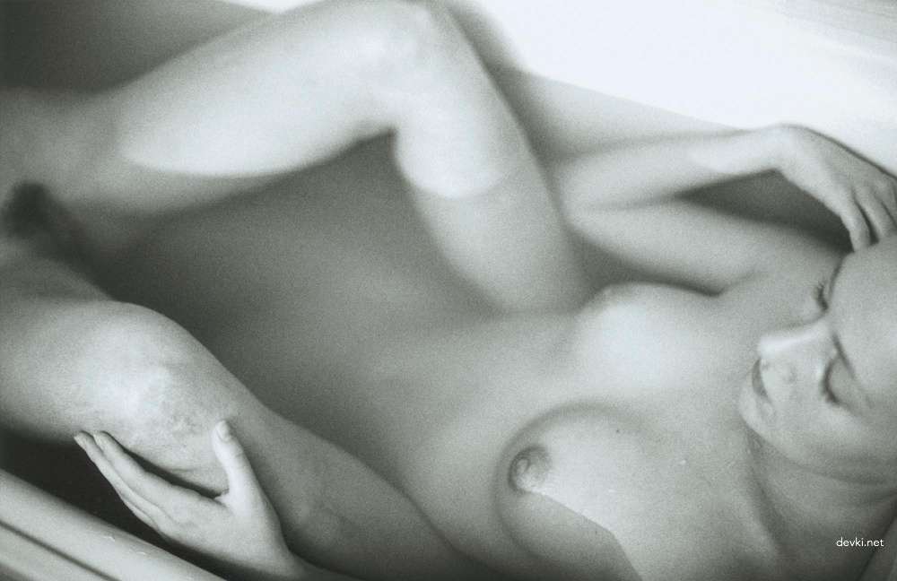 Hot Amateur XXX Babes: Explicit Erotic Photos of Porn Women