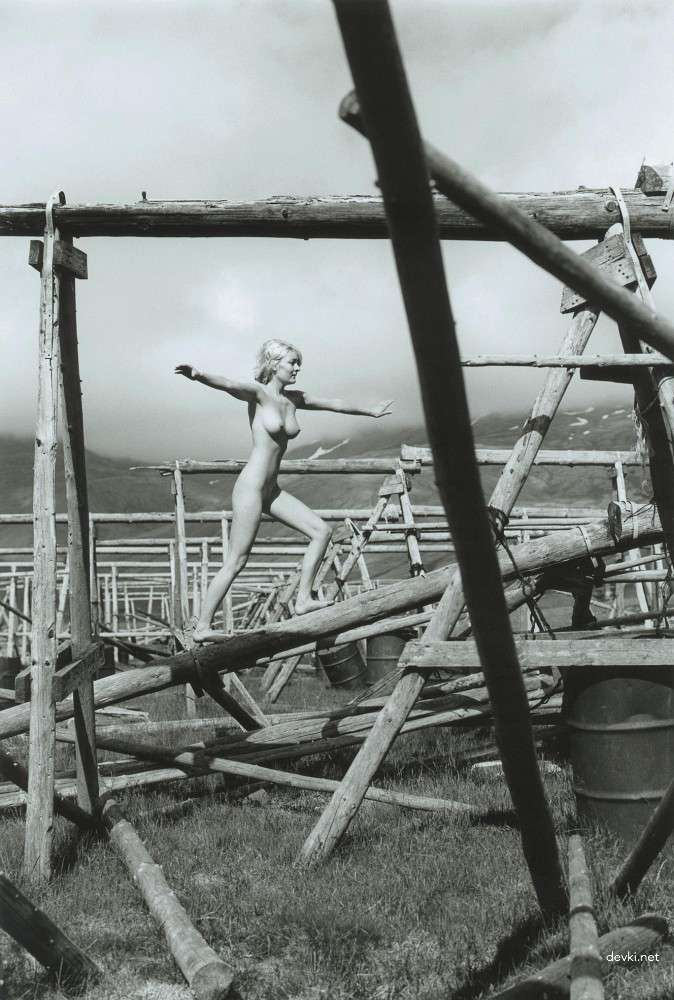 Hot Amateur XXX Babes: Explicit Erotic Photos of Porn Women