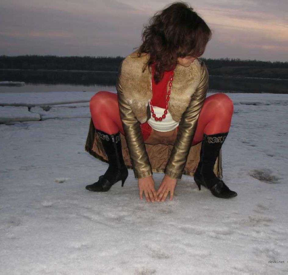 Raw Amateur XXX: Close-Up Erotic Girls in Explicit Action