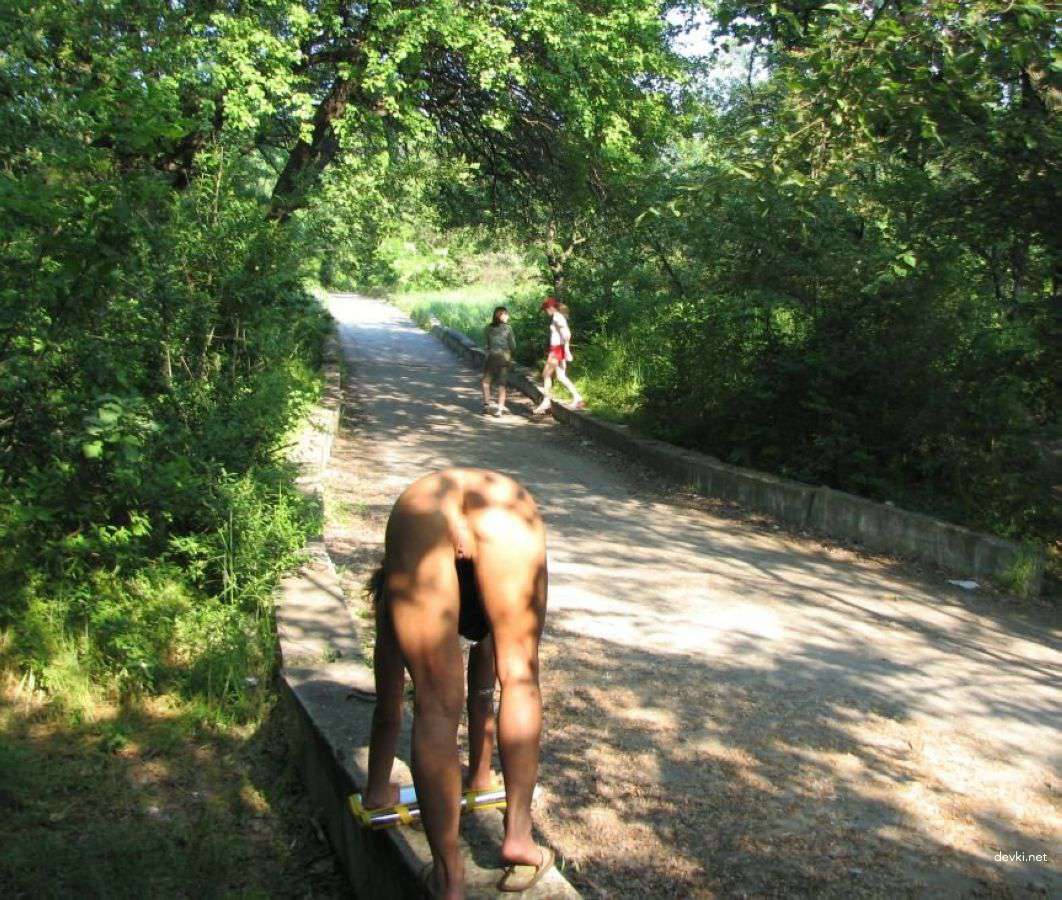 Raw Amateur XXX: Close-Up Erotic Girls in Explicit Action