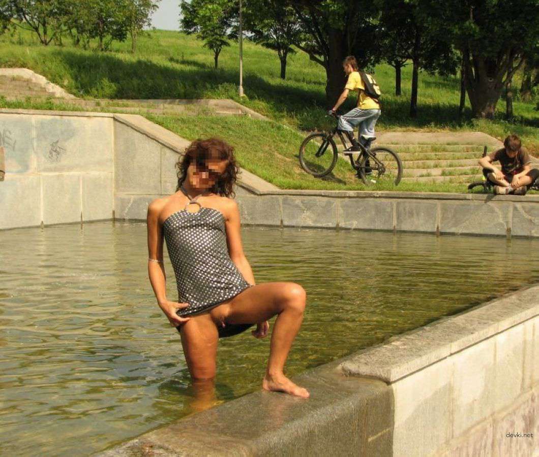 Raw Amateur XXX: Close-Up Erotic Girls in Explicit Action