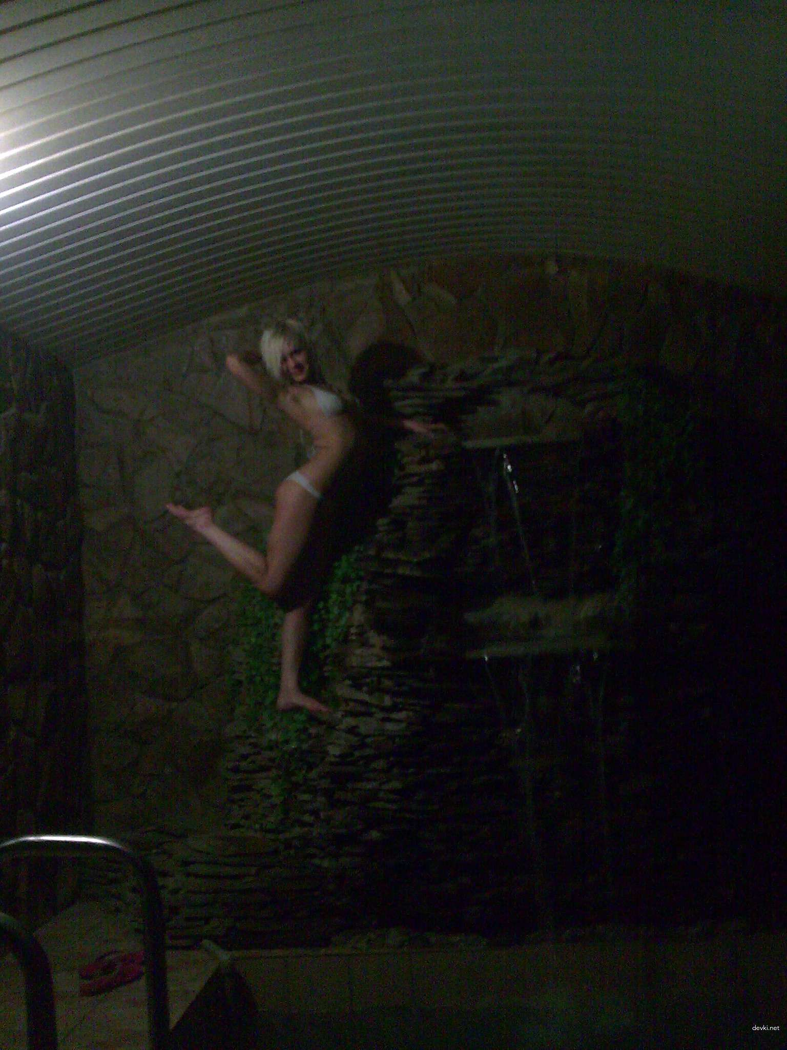 Explicit Nude Blonde Amateur - Hot Slim Girl Poses Naked for Sexy Photoshoot