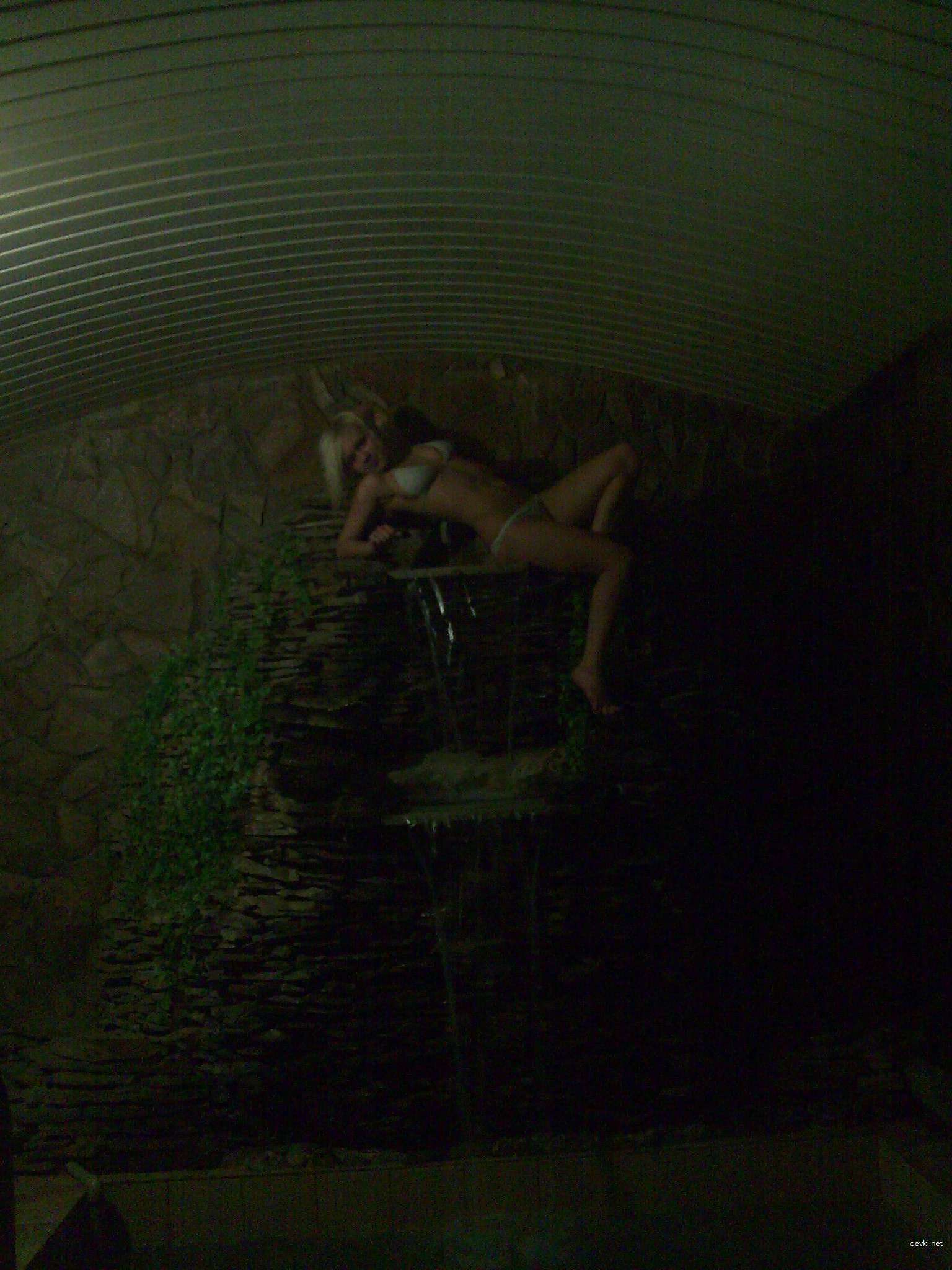 Explicit Nude Blonde Amateur - Hot Slim Girl Poses Naked for Sexy Photoshoot