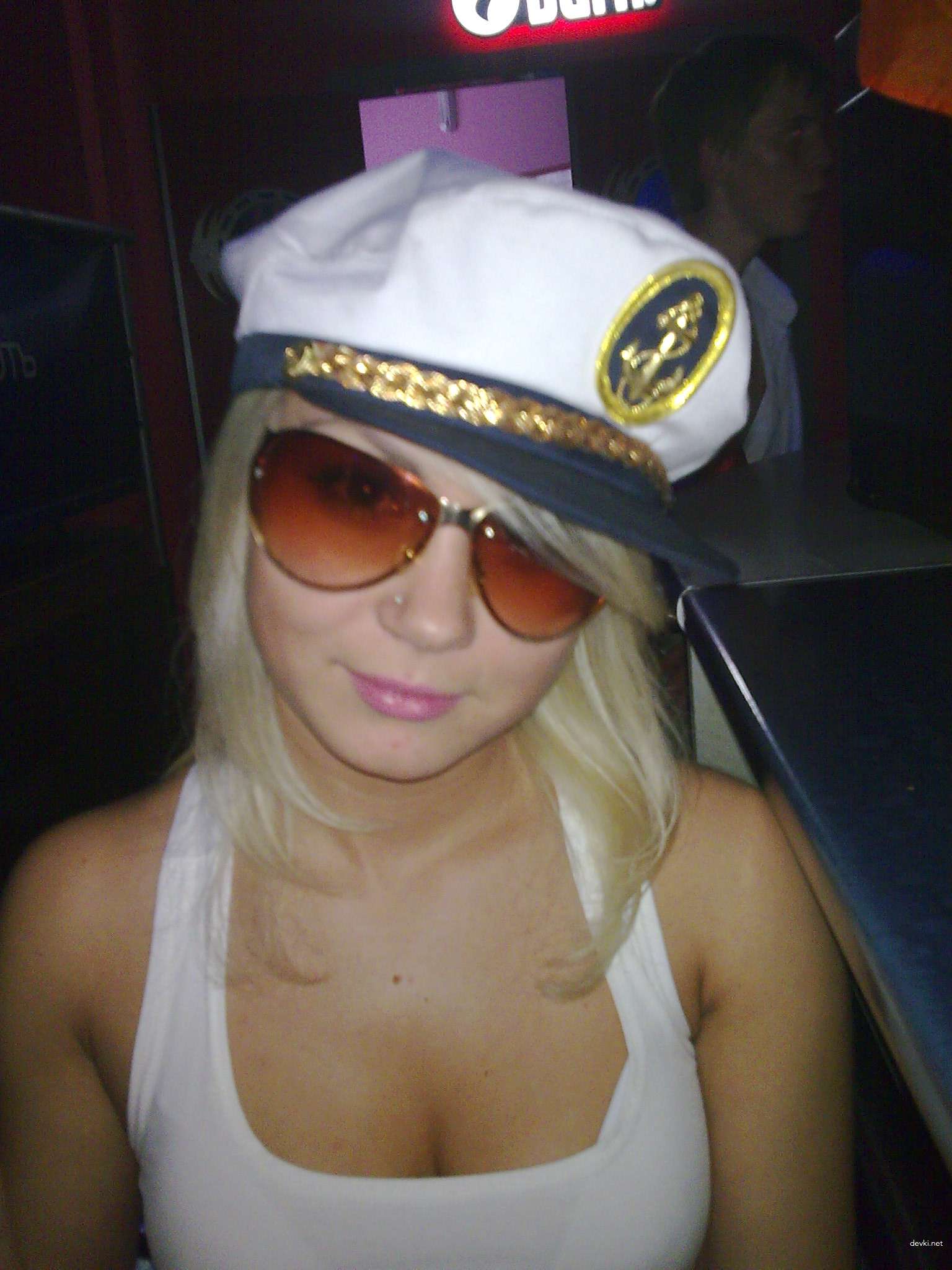 Explicit Nude Blonde Amateur - Hot Slim Girl Poses Naked for Sexy Photoshoot