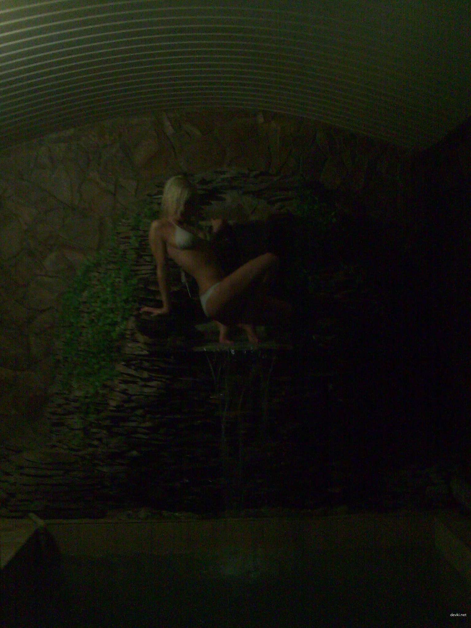 Explicit Nude Blonde Amateur - Hot Slim Girl Poses Naked for Sexy Photoshoot