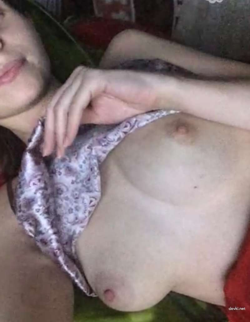 Amateur Girls' Explicit XXX Pics: Hot Private Photos Collection