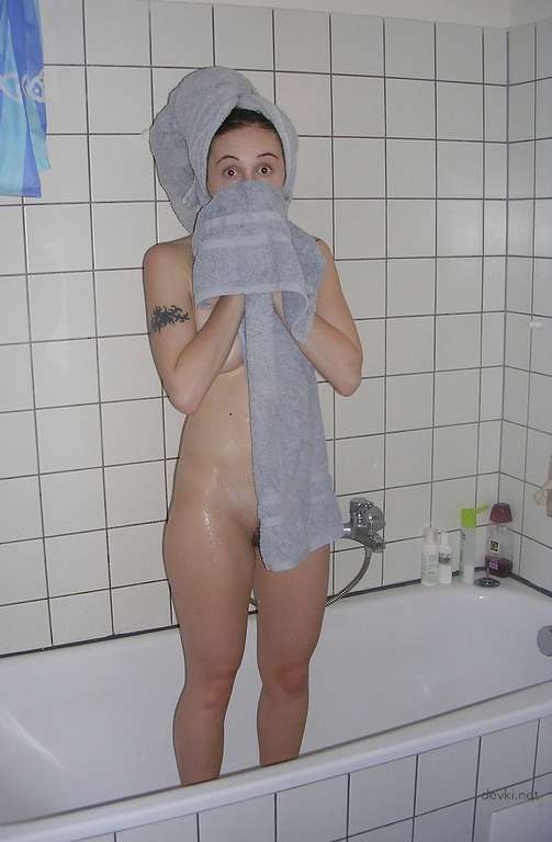 Amateur Girls' Explicit XXX Pics: Hot Private Photos Collection