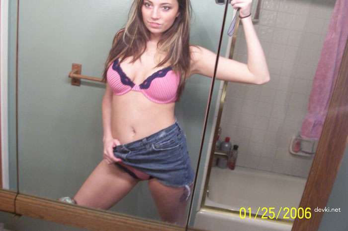 Amateur Girls' Explicit XXX Pics: Hot Private Photos Collection