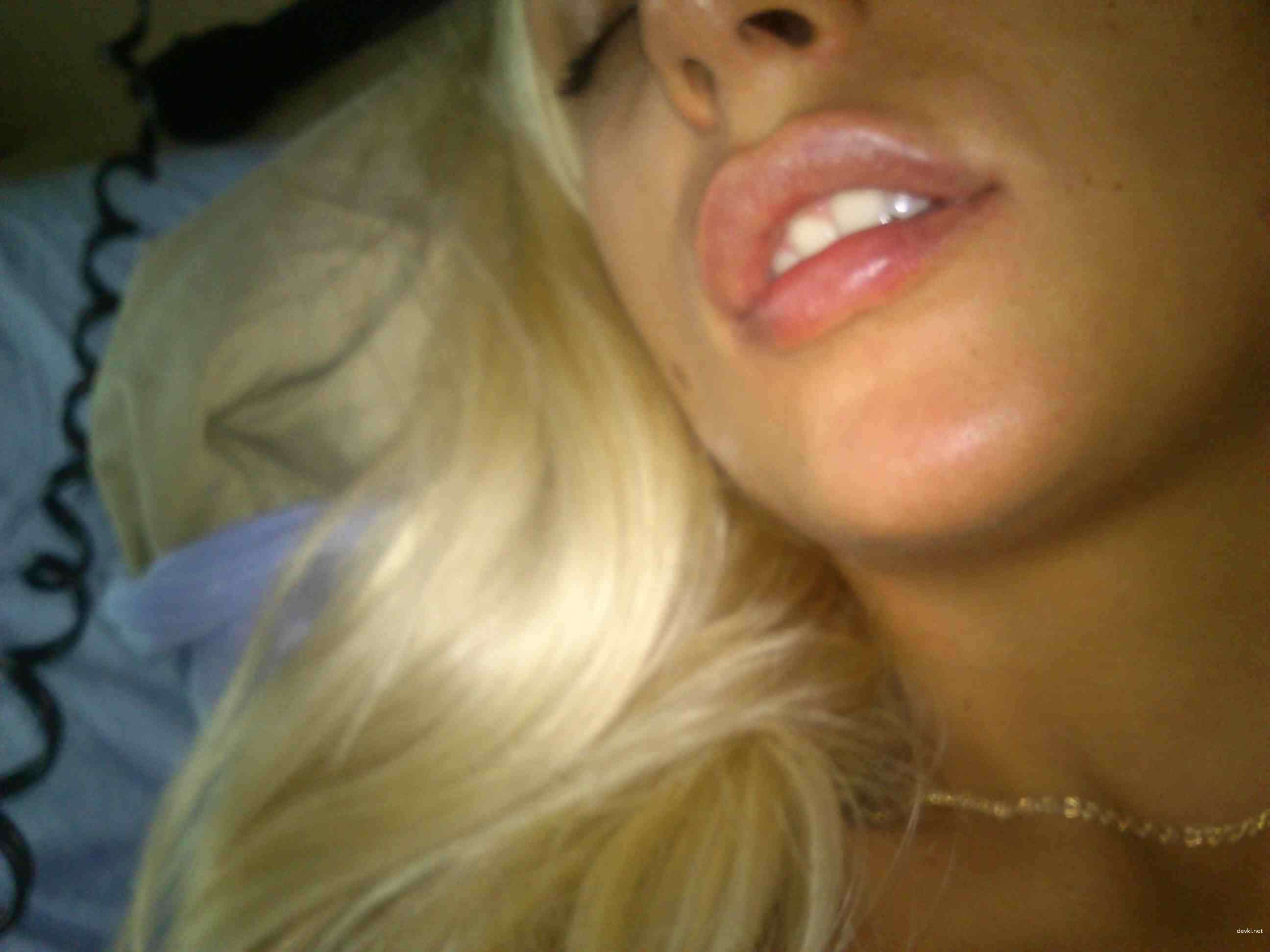 Hot Blonde Amateur Pornstar's Explicit Glamour Photo Shoot