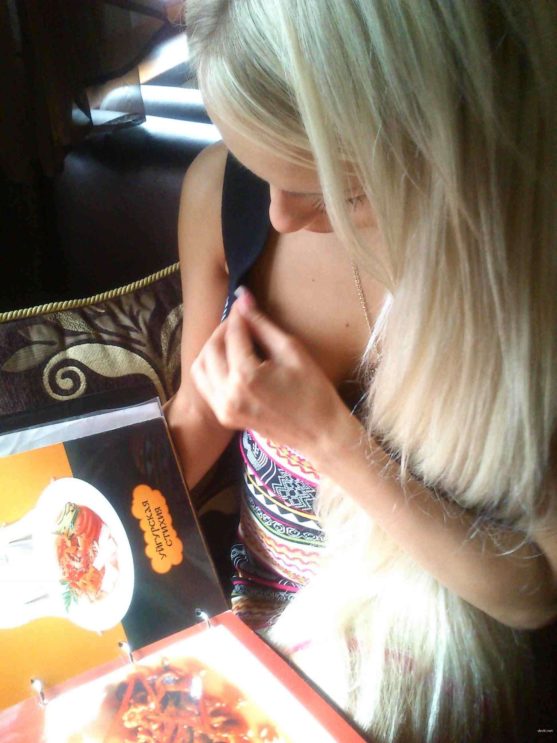 Hot Blonde Amateur Pornstar's Explicit Glamour Photo Shoot