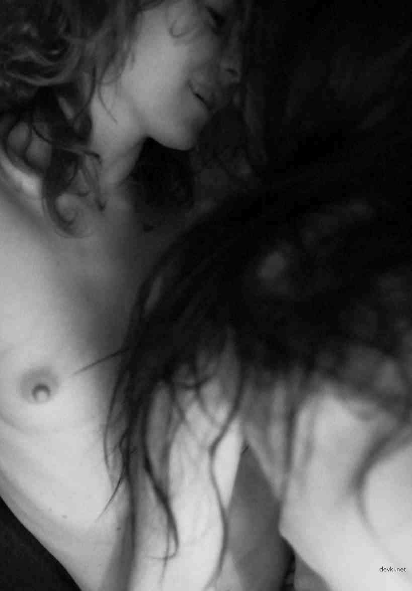 Wild Wife Takes on Savage Gangbang - Amateur Hardcore Porn Pic