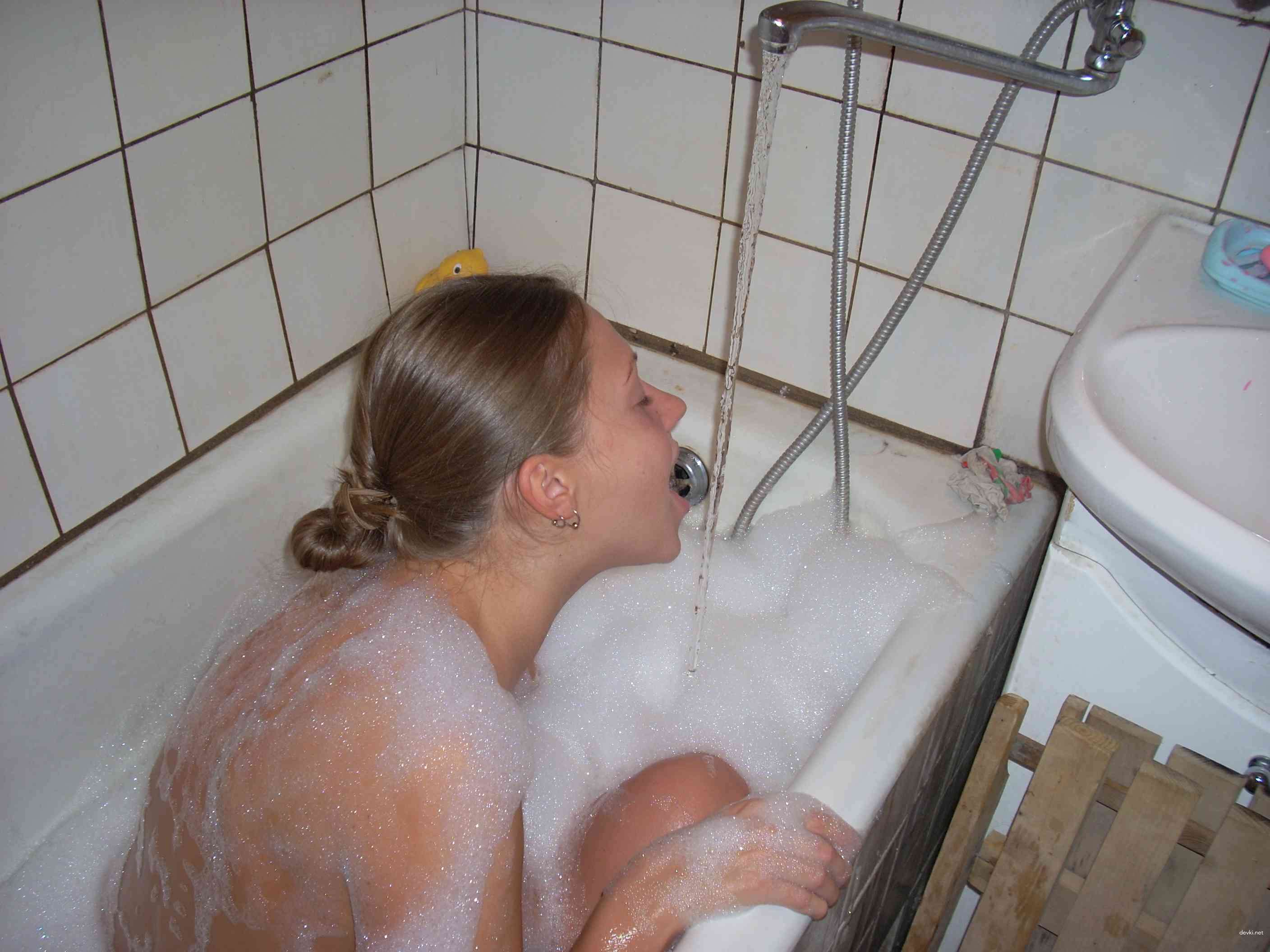 Explicit Amateur Collection: Naked Girl with Juicy Ass - Hot and Uncensored Photos