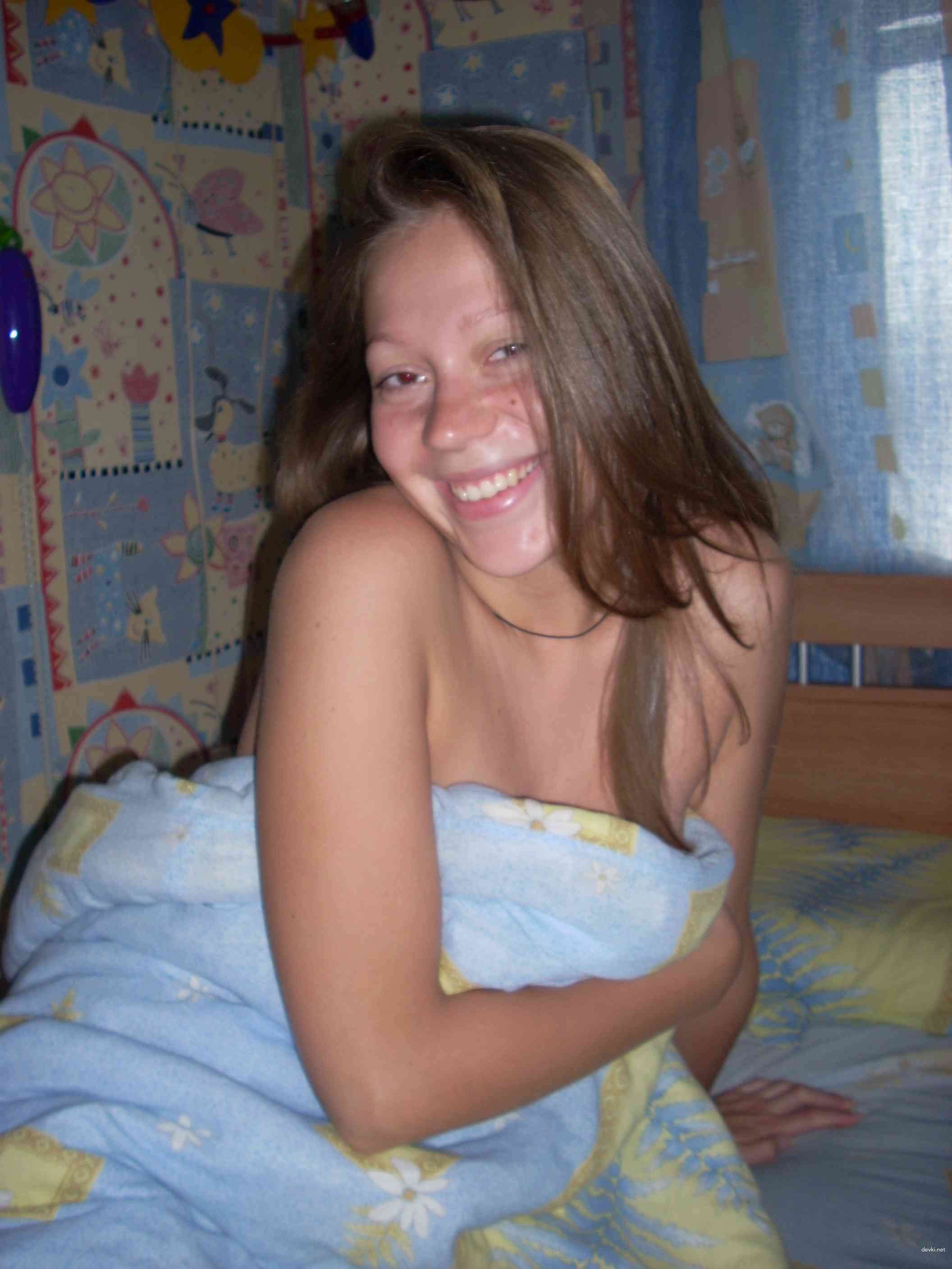 Explicit Amateur Collection: Naked Girl with Juicy Ass - Hot and Uncensored Photos