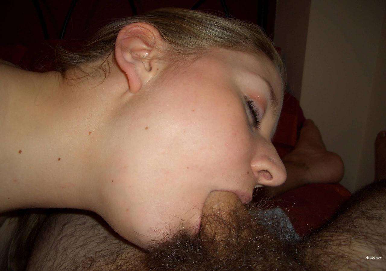 XXX Homemade Sex Pics: Hot Amateur Girlfriend in Explicit Intimate Photos