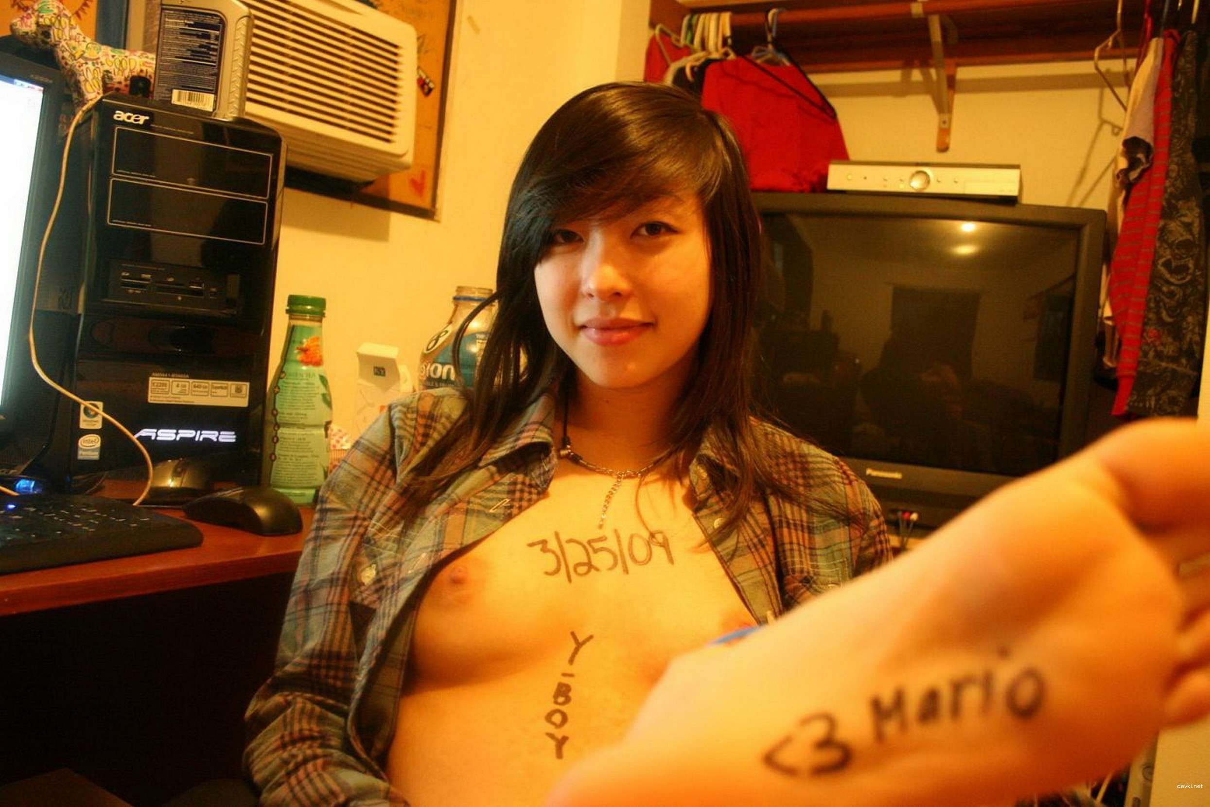 Hot Asian Amateur Rides Hard Cock with Wet Pussy - Intimate XXX Photo