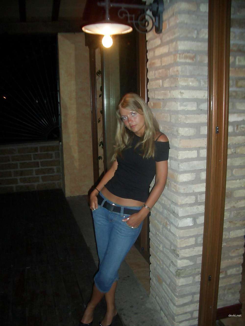 Hot Amateur Girl's Explicit Nude Pics - XXX Adult Photos for Horny Viewers