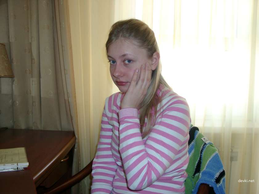 Naughty Amateur Girl's Explicit Intimate Porn Pics - Uncensored & Provocative Photos