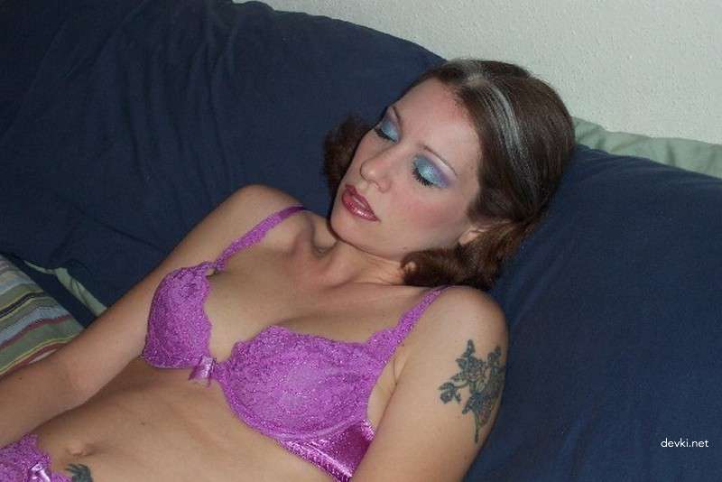 American MILF Homemade XXX Pics - Hot Wife's Explicit Amateur Porn Photos