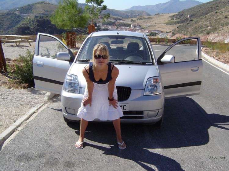 Naughty Teen Flaunts Bare Ass - Hot Homemade Porn Pic