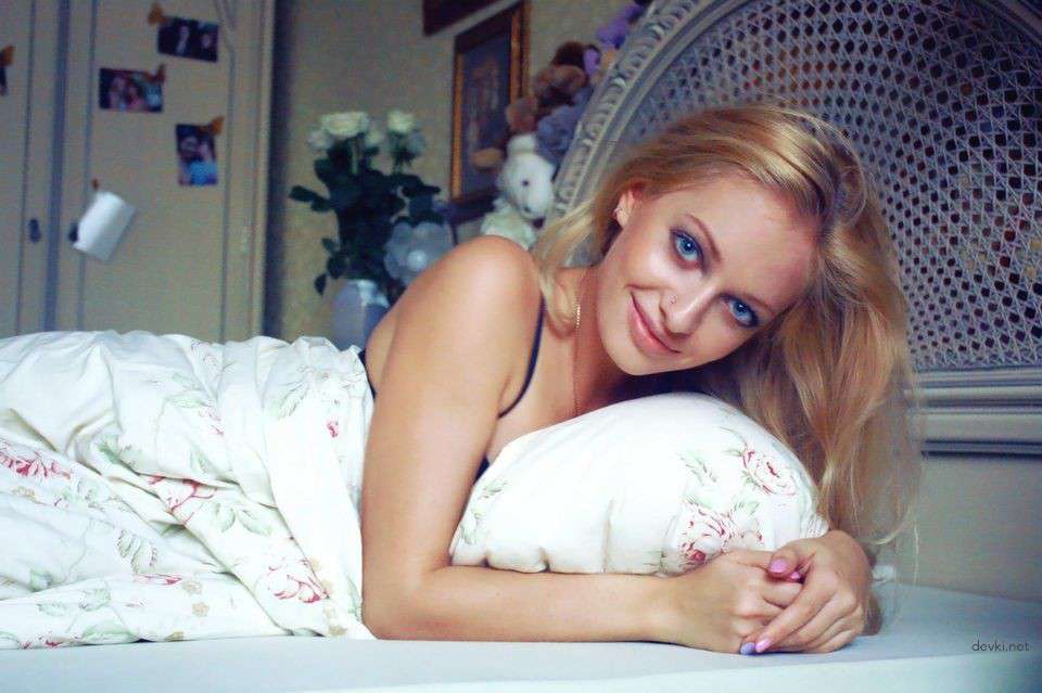 XXX Blonde Amateur Sex: Hot Private Photo of Sexy Explicit Content