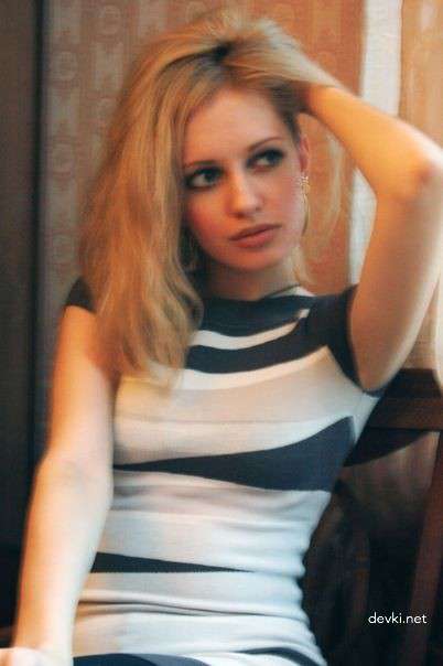 XXX Blonde Amateur Sex: Hot Private Photo of Sexy Explicit Content