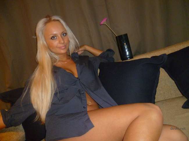 XXX Blonde Amateur Babe's Private Photos Leaked - Explicit Exposed Content!