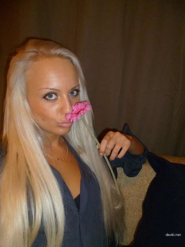 XXX Blonde Amateur Babe's Private Photos Leaked - Explicit Exposed Content!