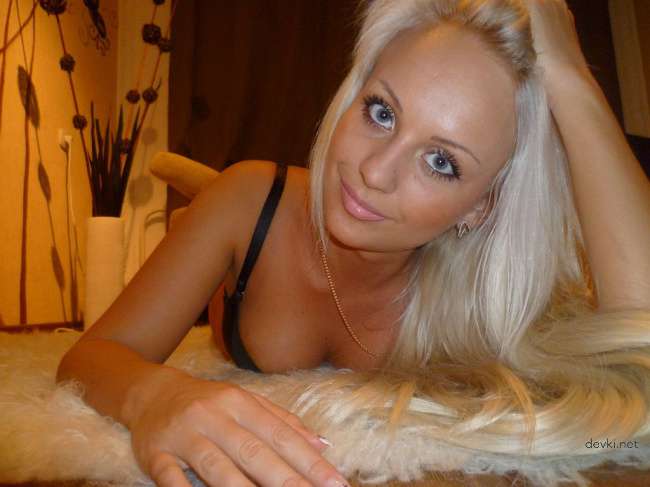XXX Blonde Amateur Babe's Private Photos Leaked - Explicit Exposed Content!