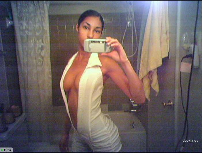 Steamy Latina Amateurs Get Naked and Wild in Explicit Amateur Porn Pics