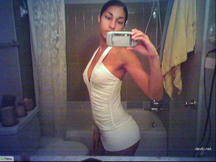 Steamy Latina Amateurs Get Naked and Wild in Explicit Amateur Porn Pics