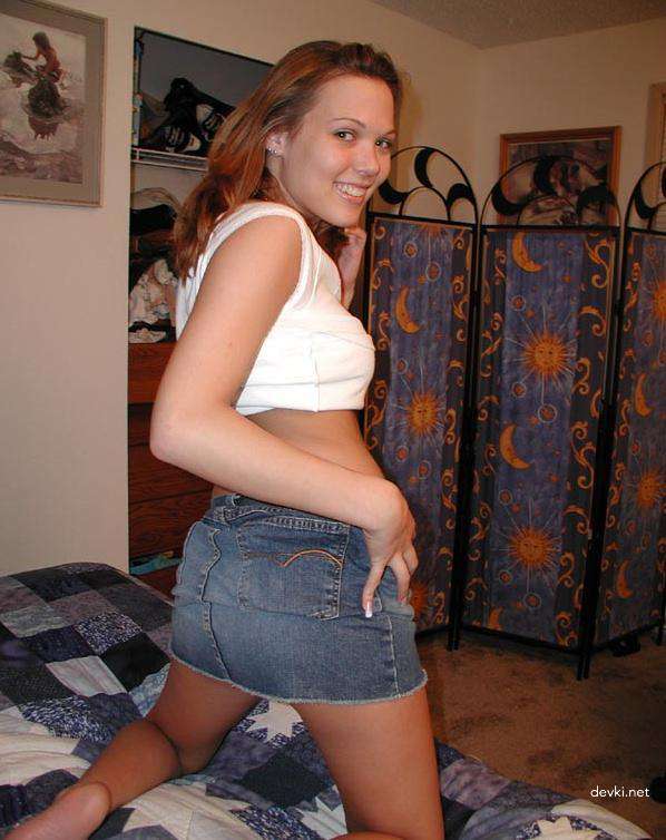 Explicit Amateur Girls XXX Fun - Hot Porn Photos