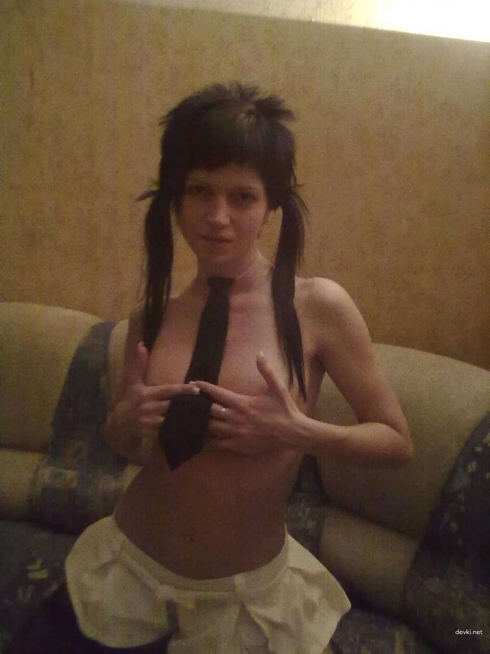 Explicit Amateur Photo: Seductive Woman in Sensual Pose - Beautiful and Captivating