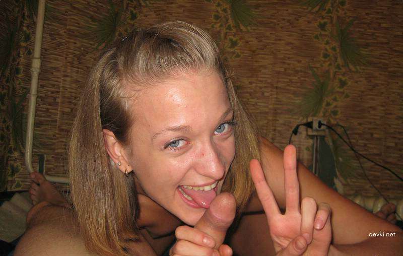 XXX Young Girlfriend Amateur Porn Pics - Uncensored and Hot!