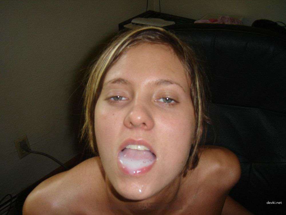 Blonde Cumslut Amateur Porn: Explosive Cumshot Orgy with Naked Blonde Slut