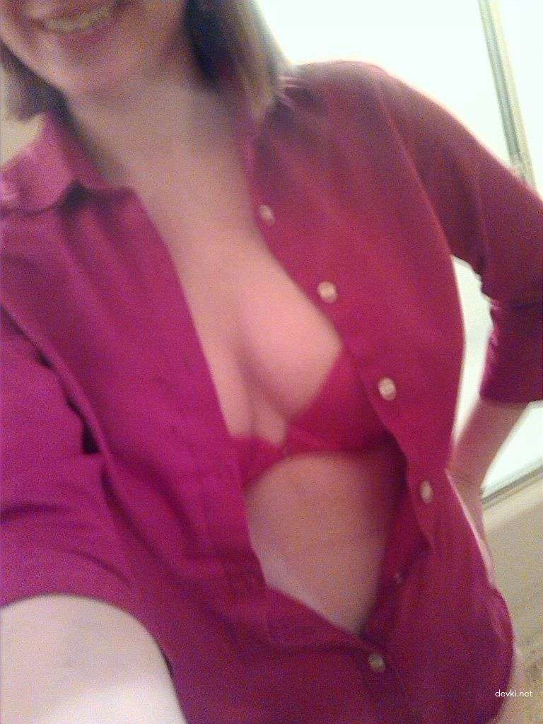 XXX Busty Teen Amateur with Massive Tits - Explicit Photo