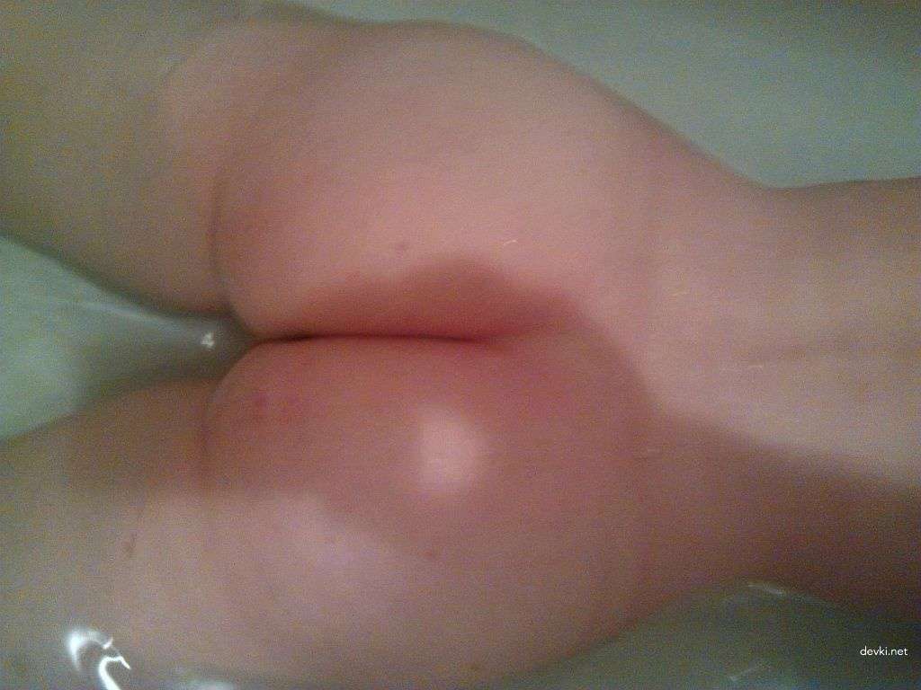 XXX Busty Teen Amateur with Massive Tits - Explicit Photo