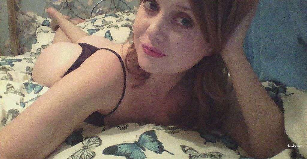 Explicit Amateur Selfie of Sexy Madame in Provocative Pose
