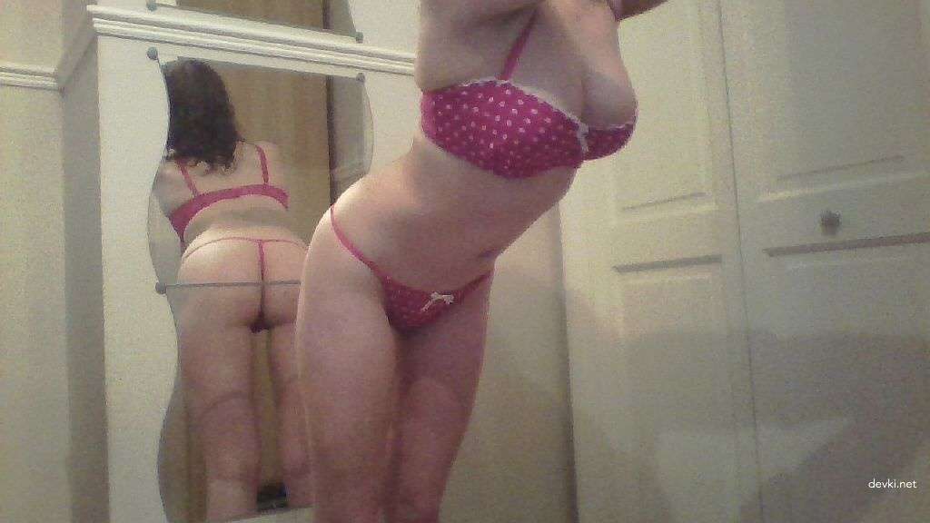 Explicit Amateur Selfie of Sexy Madame in Provocative Pose