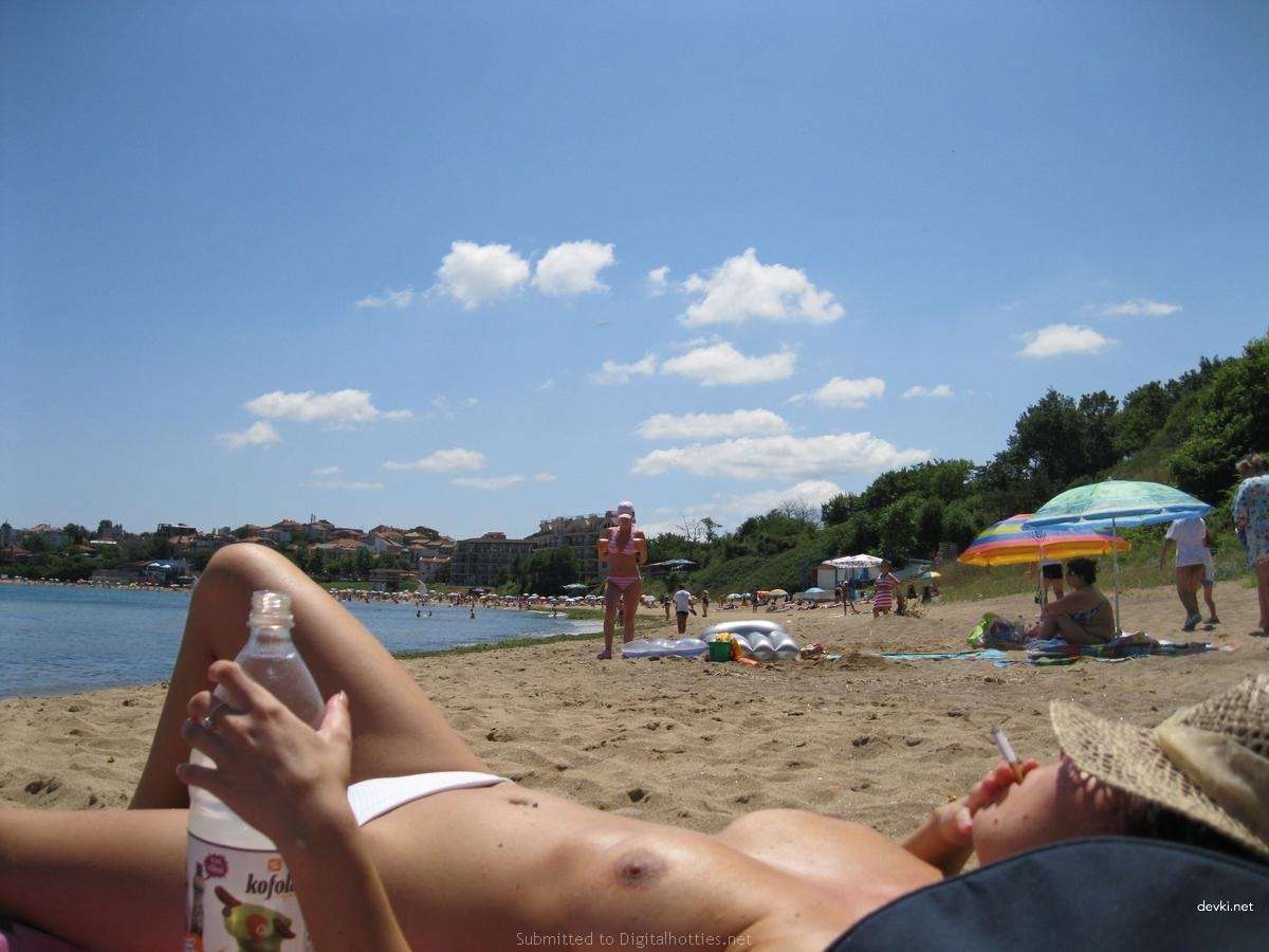 Steamy Amateur Vacation Sex Tape - Wild Homemade XXX Photo with Girlfriend