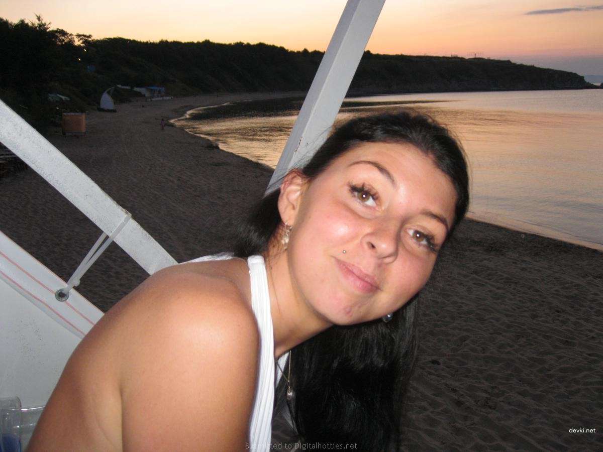 Steamy Amateur Vacation Sex Tape - Wild Homemade XXX Photo with Girlfriend