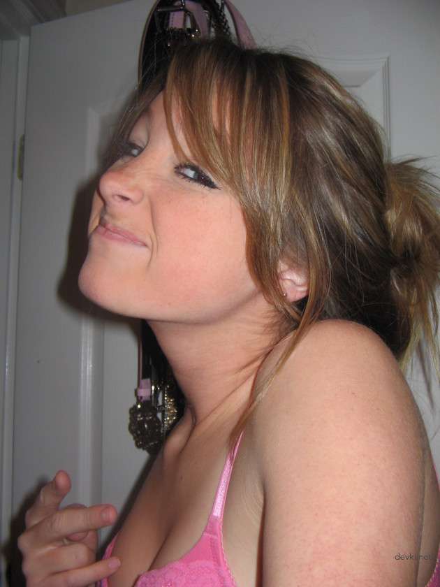 Amateur Solo Masturbation: Fingers Deep in Wet Pussy - Explicit Homemade Porn Pic