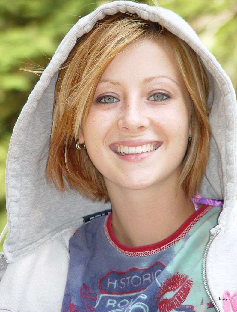 Explicit Redhead Amateur Selfies: Naughty and Unfiltered Private Photos